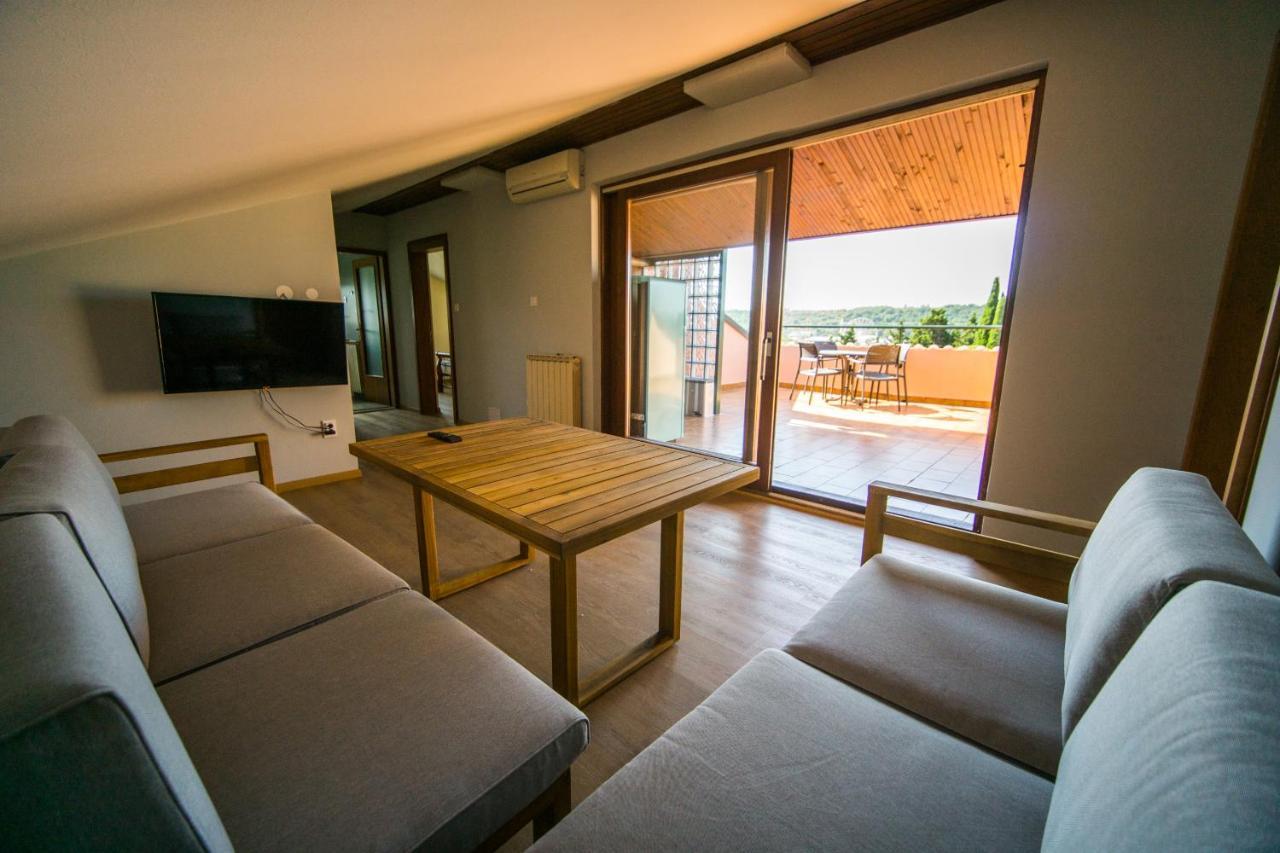 Apartments Sara 7, 8, 9 Portorož Buitenkant foto