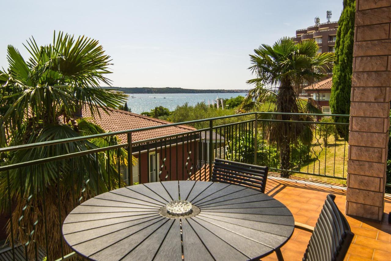 Apartments Sara 7, 8, 9 Portorož Buitenkant foto